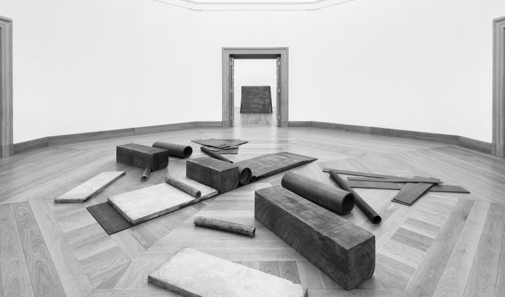 kunst Richard Serra Cutting Device Base Plate Measure Aussstellungsansicht Museum Wiesbaden 2017